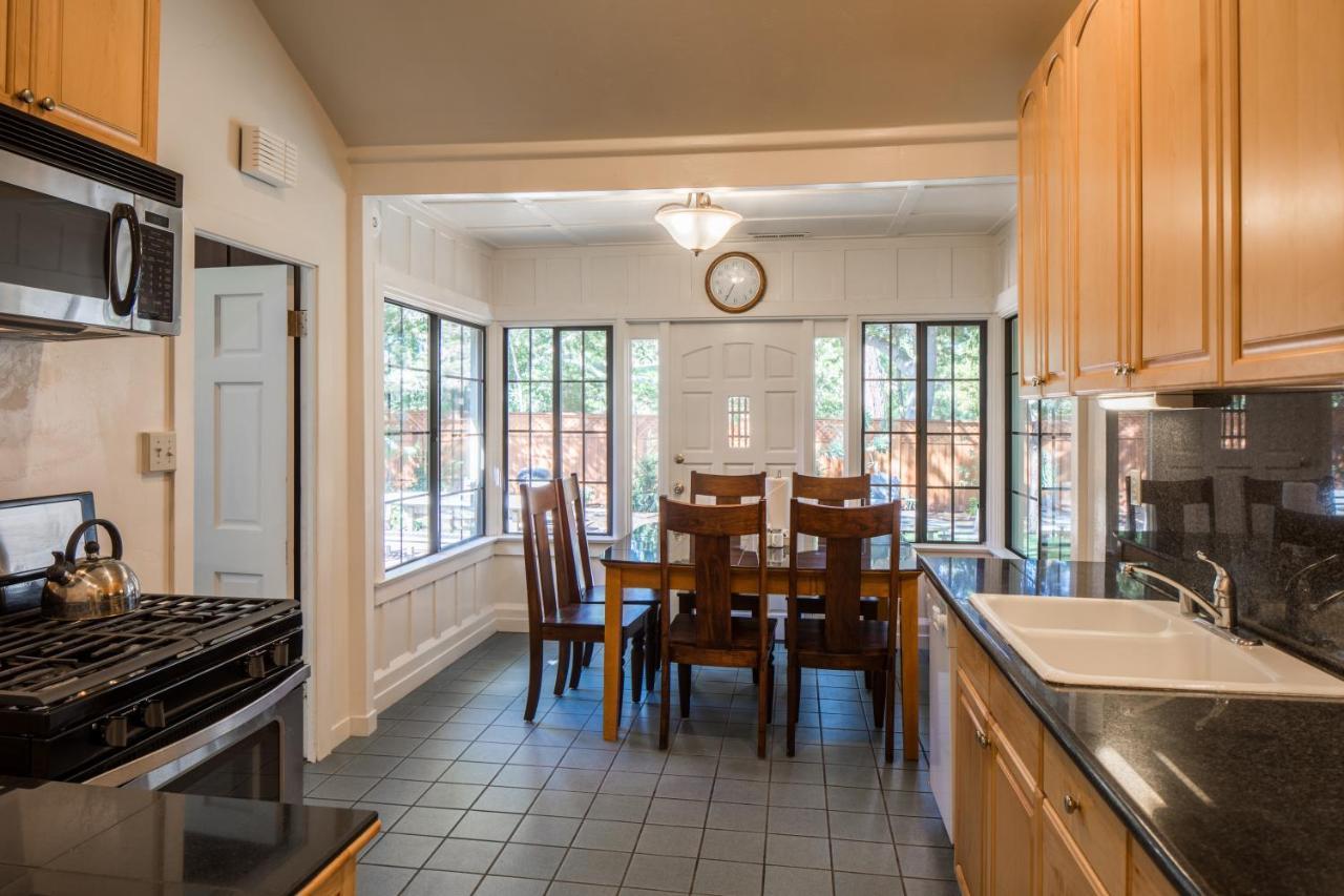 Andril Fireplace Cottages Pacific Grove Exterior foto